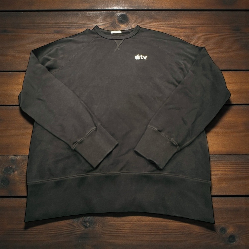 Hiro Clark Apple TV Sweatshirt Black Raglan Crewneck Sweatshirt Men Medium